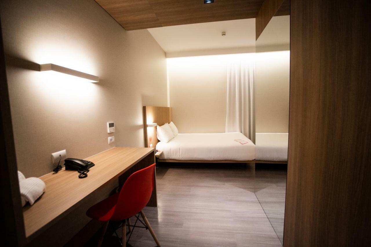 Hotel Moov Curitiba Kültér fotó